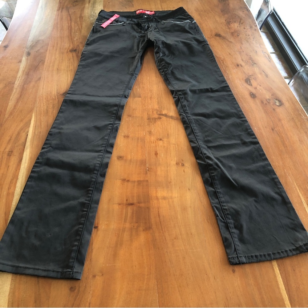 DT Jeans By Daniela Tobler Black Coated Low Rise Straight Leg Sz 28 - NWT - Picture 4 of 11